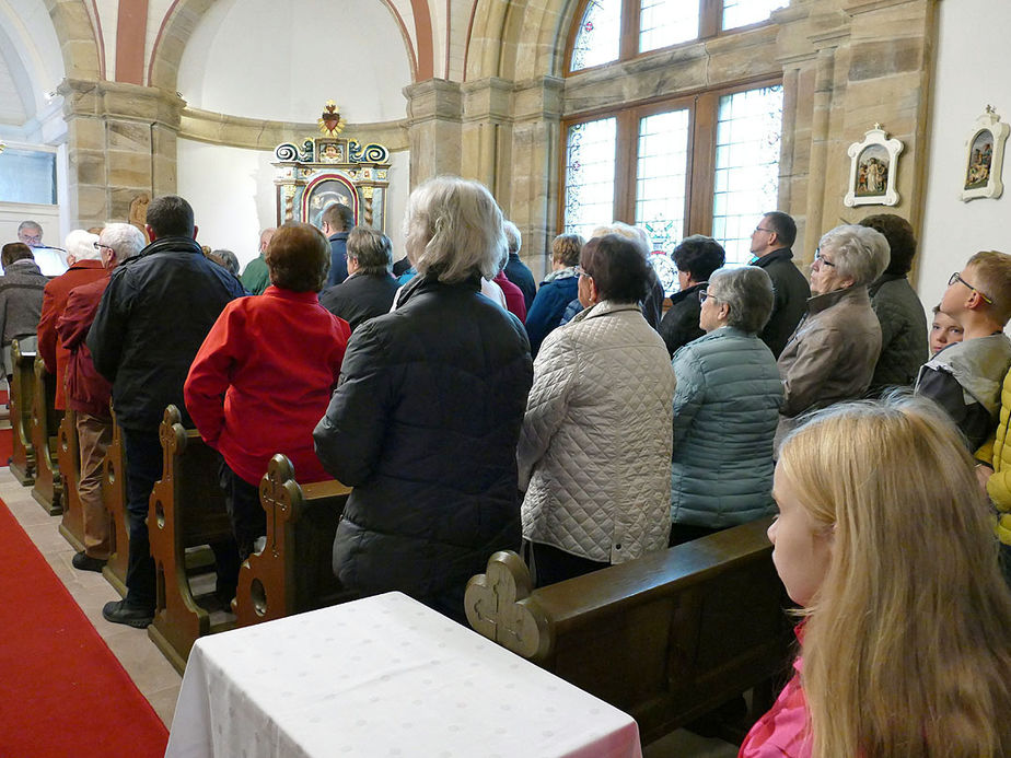 Familiengottesdienst zum Erntedankfest in der Weingartenkapelle (Foto: Karl-Franz Thiede)